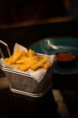 Royal Fries (M)